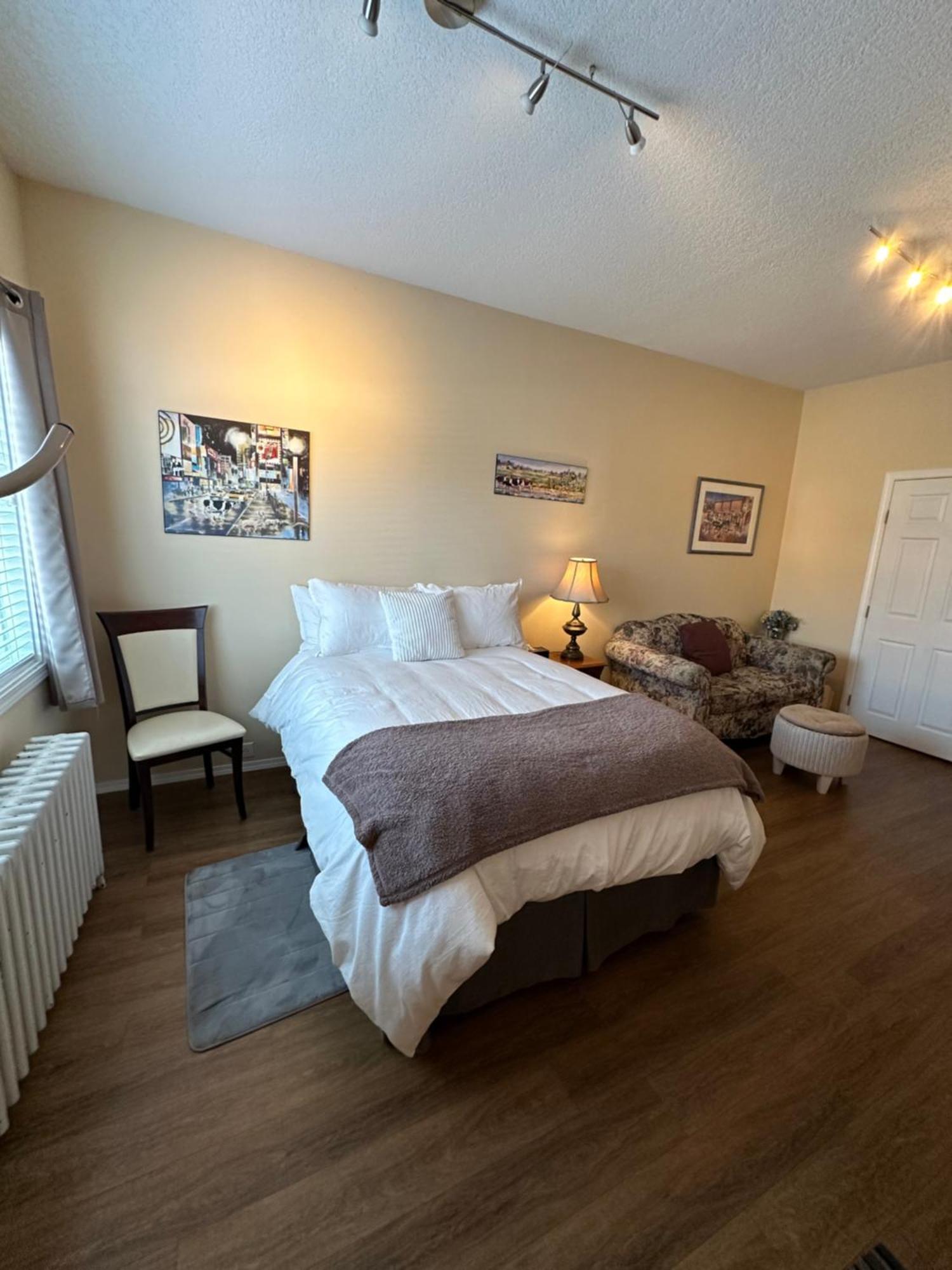Burns Lake Bed And Breakfast Экстерьер фото